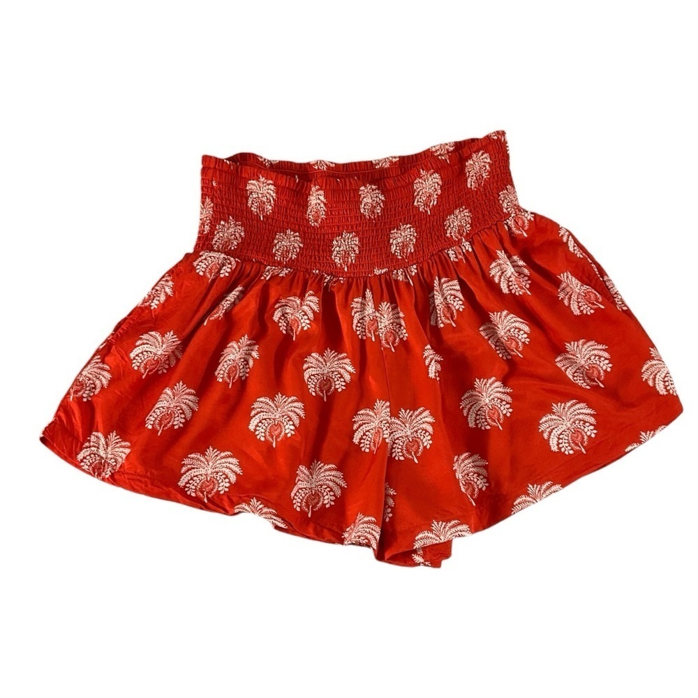 By Anthropologie Red Palm Tree Print Smocked Waist Shorts Size Medium w/pockets